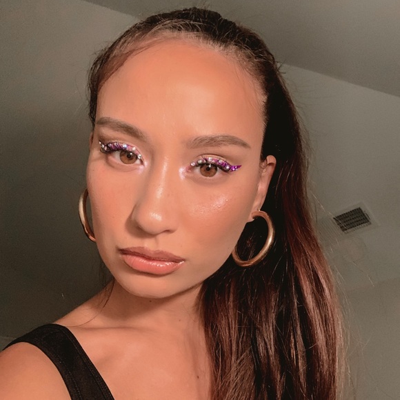 Meet your Posher, Mina - Picture 2 of 8